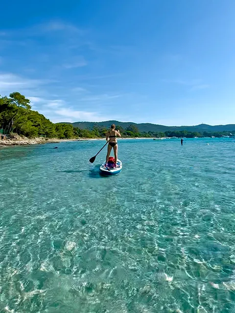 Discover Estagnol beach by canoe-kayak or paddle.