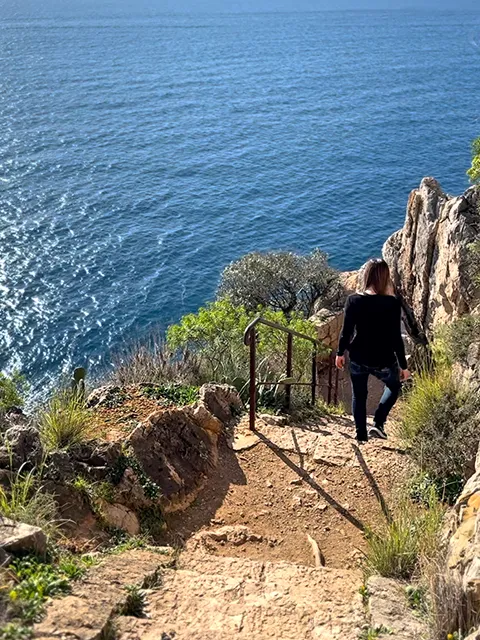 What to do in Nice? Hike on the coastal path