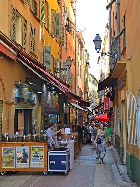 The essential part of a 3-day visit to Nice: the old town