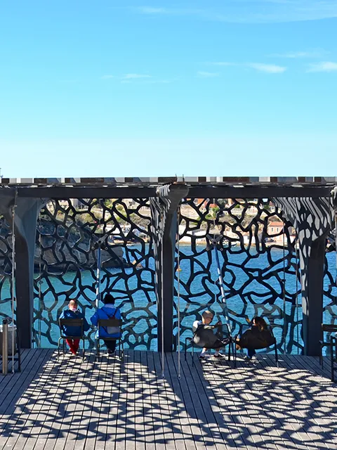 Contemplation of the sea from the Mucem - Activities during a visit of Marseille