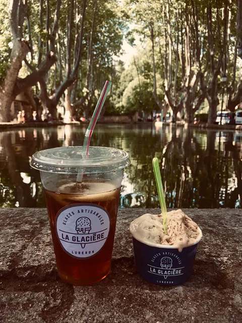 The pond square in Cucuron