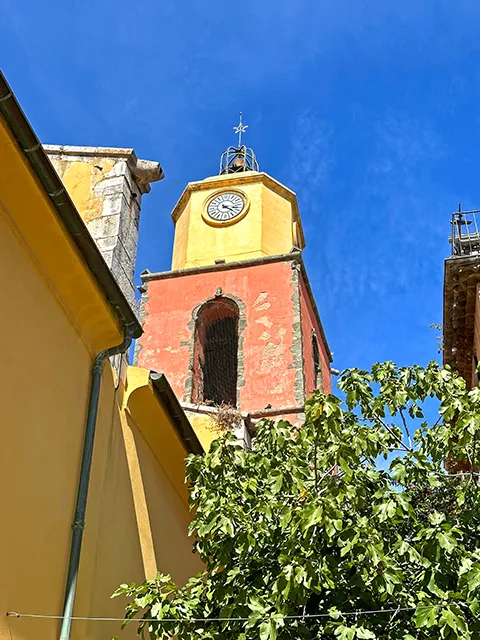 Visit to Grimaud during your 7 days-trip in Saint-Tropez and beyond
