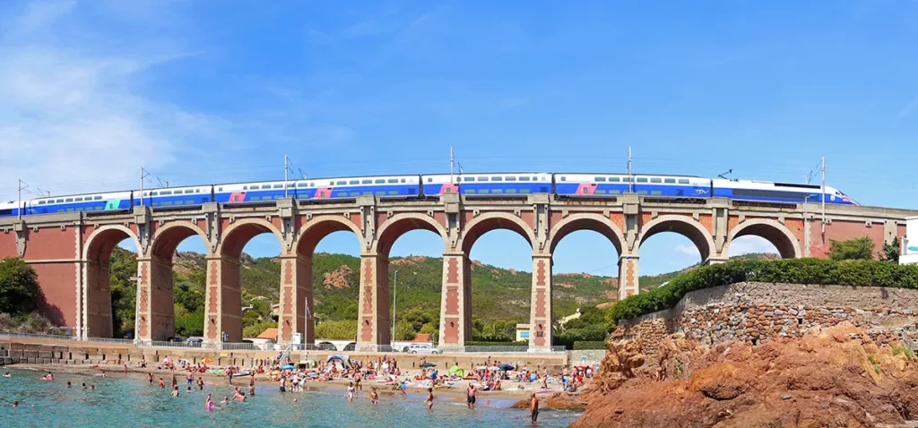 Reserving your means of transport is part of organising the trip