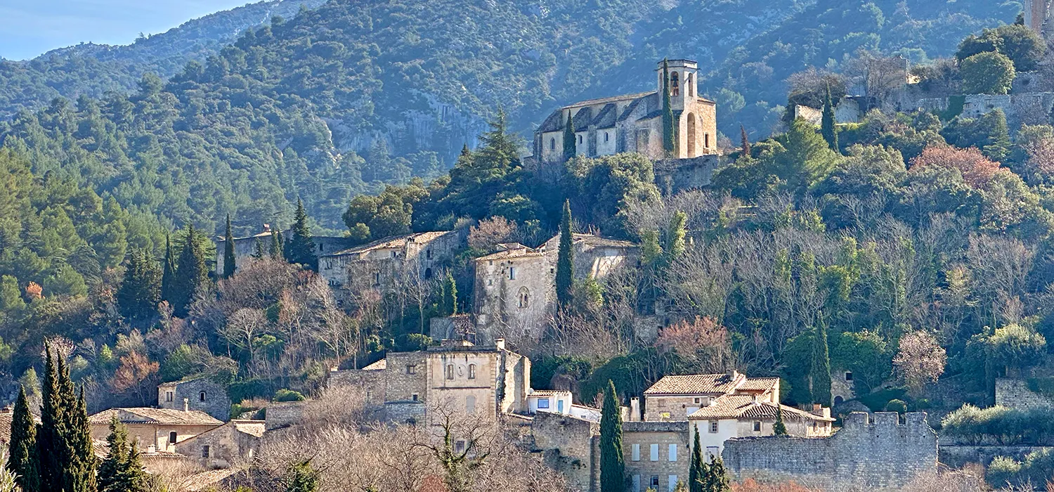 Visit of Oppède-le-Vieux, the cutest village in Luberon !