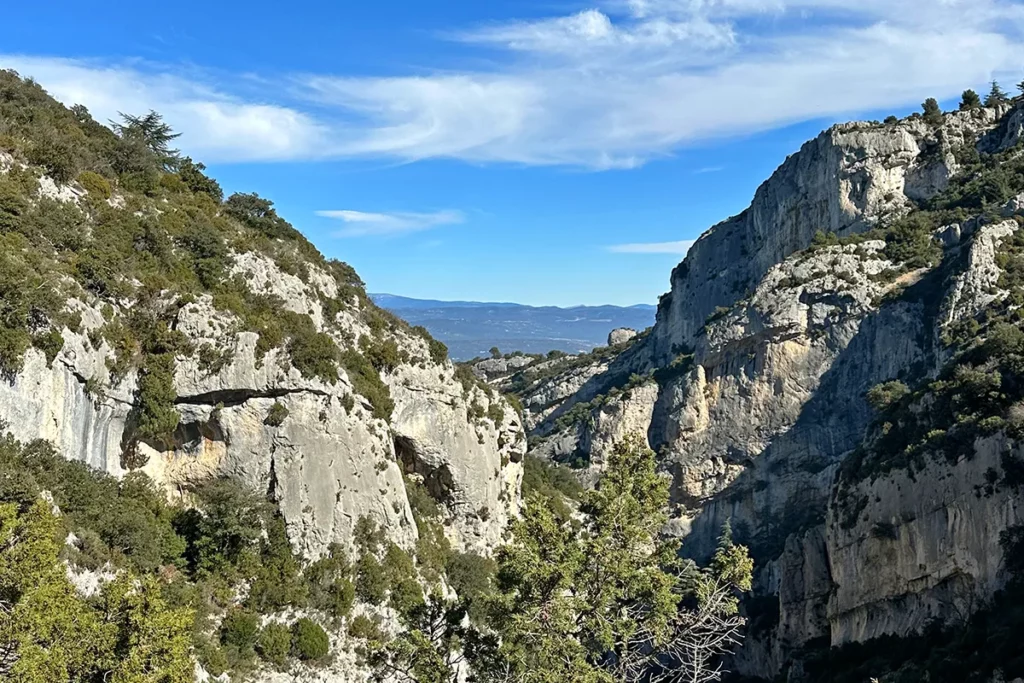 Hike from Bastidon to Oppede-le-Vieux