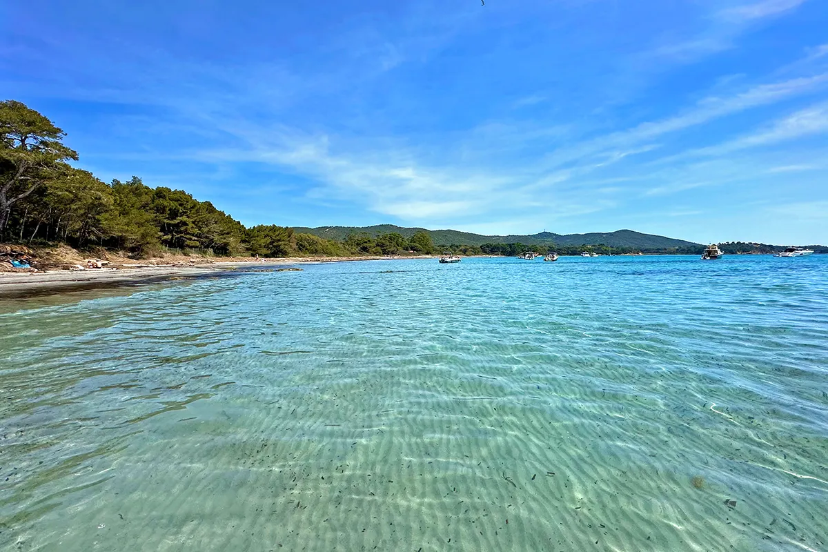 The most beautiful beach in the Var on the Cote d'Azur : Grand Jardin beach