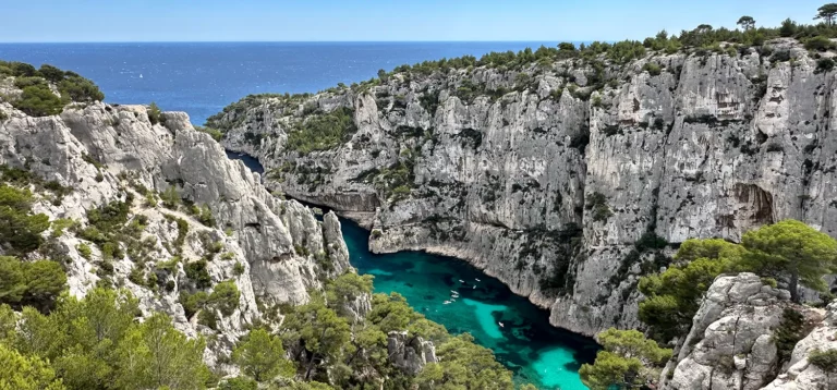 Visit the calanque d'En-Vau, a jewel of the Marseille coast