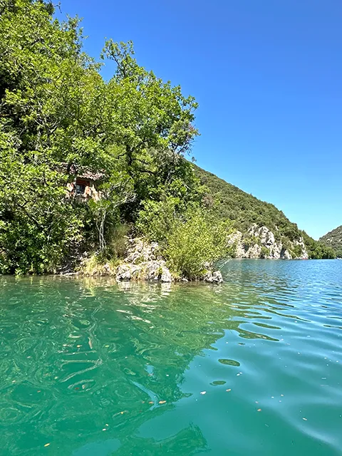 Hidden cabin in the lower Verdon gorges