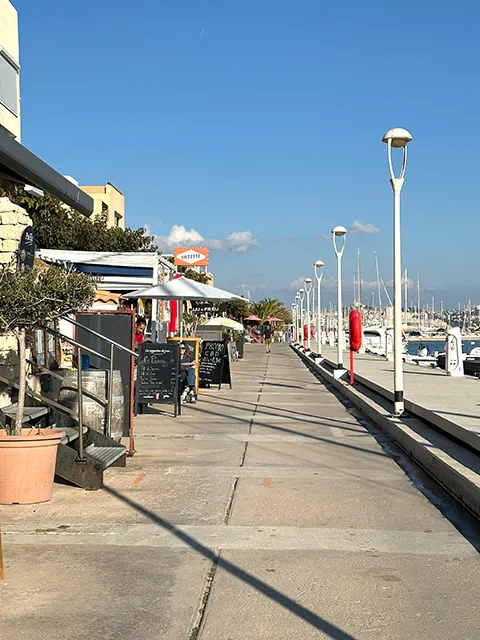 Lunch on the Frioul harbour
