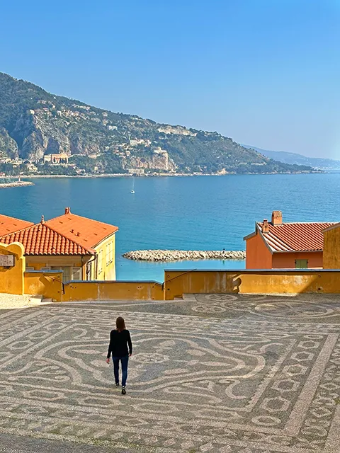The famous square of the Saint-Michel l'Arcange basilica