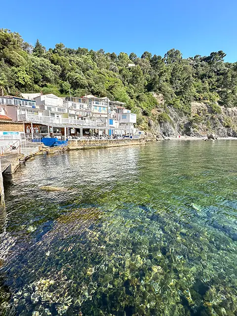 Anse Méjean in Toulon, a place to see during your vacation in Cassis